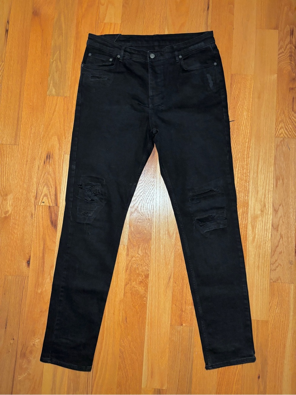 KSUBI Black Jeans